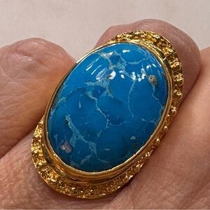 BOLD Turquoise stone, set in Gold, Ring